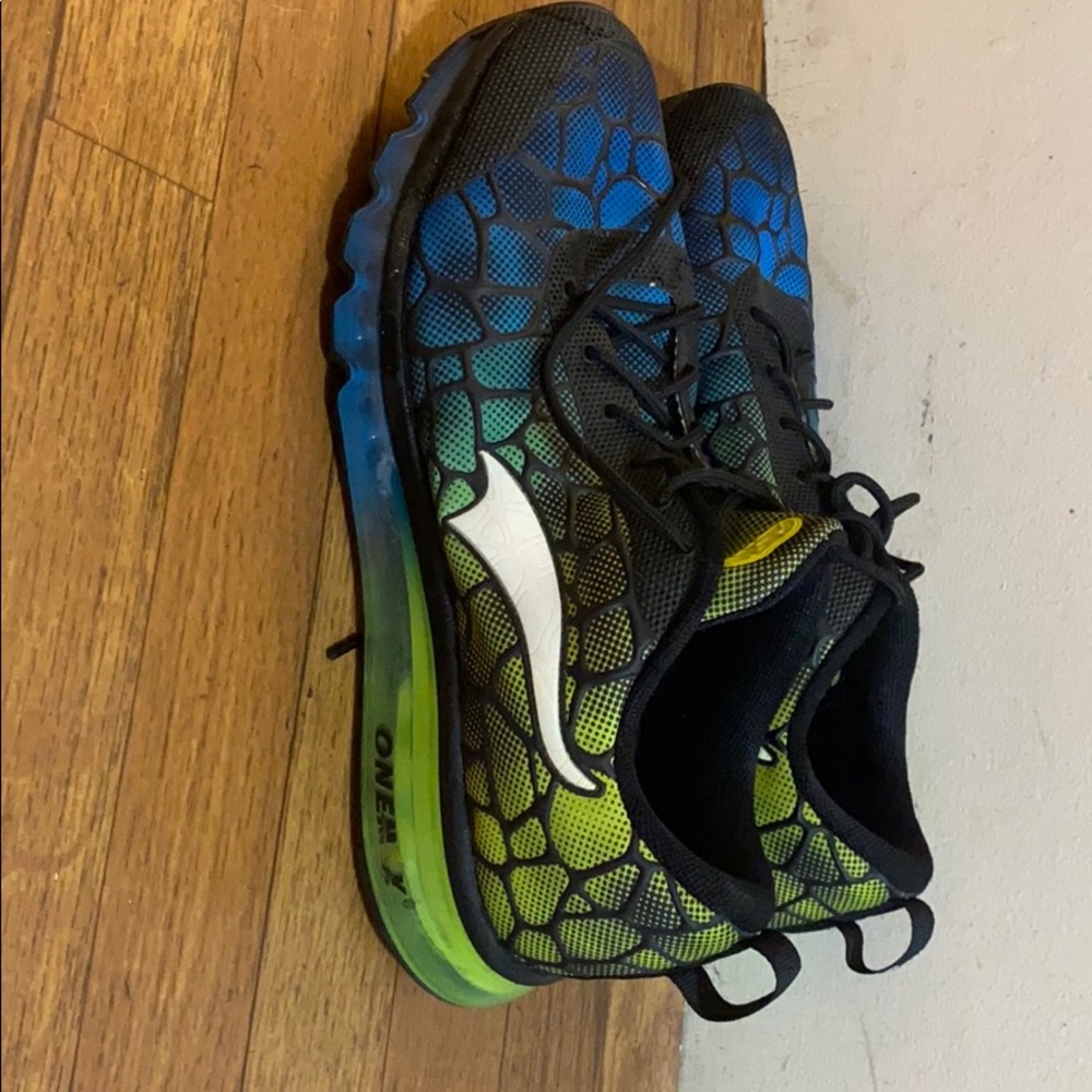 One mix shoes